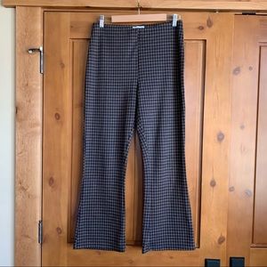 UO Naomi Knit Flare Pant in brown checkered size L